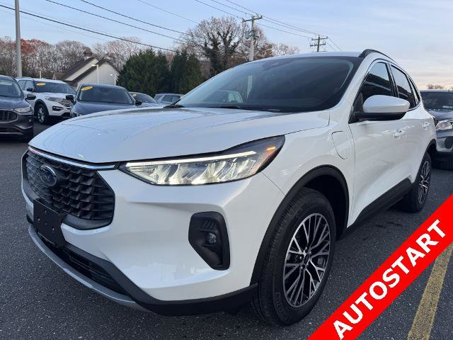 Certified 2025 Ford Escape SE image 3