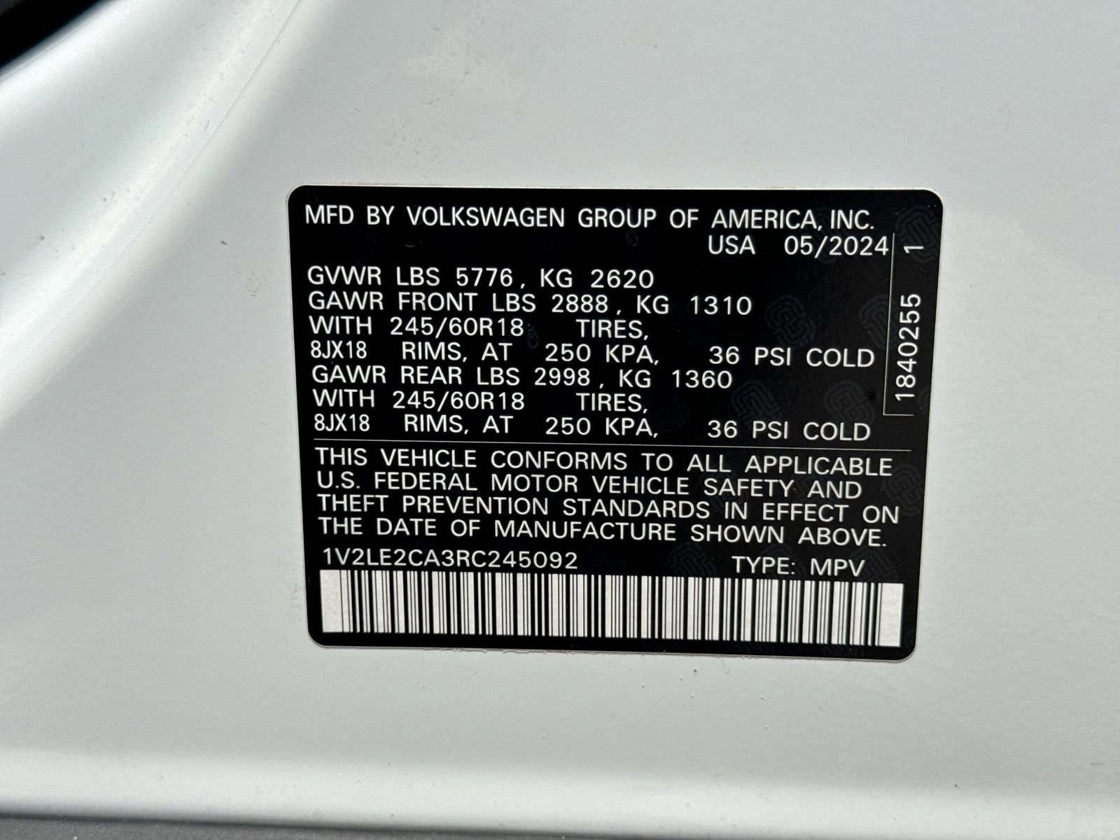 Used 2024 Volkswagen Atlas Cross Sport SE AWD/4WD image 38