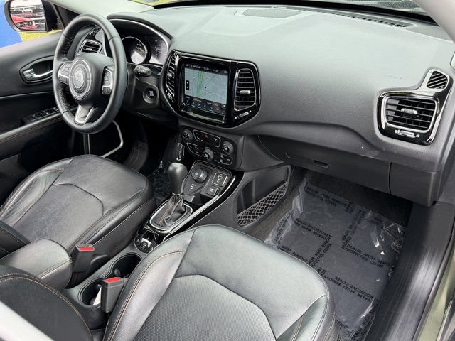 Used 2017 Jeep Compass Limited w/ Navigation Group AWD/4WD image 28