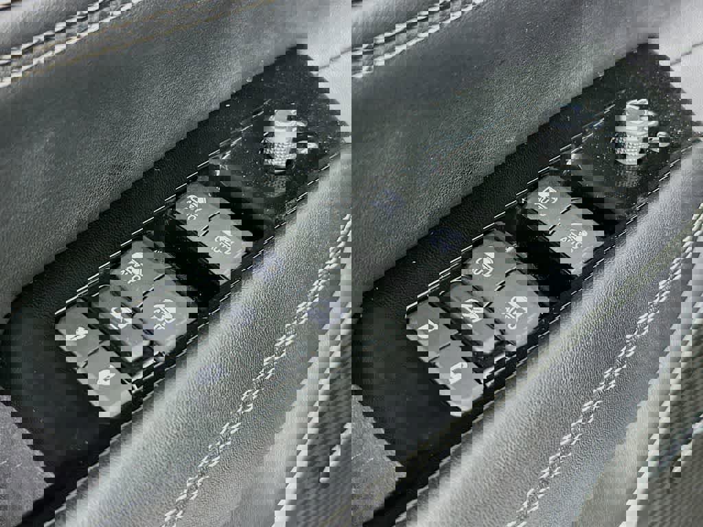 Used 2023 Jeep Wagoneer Series III w/ Preferred Equipment Group image 30