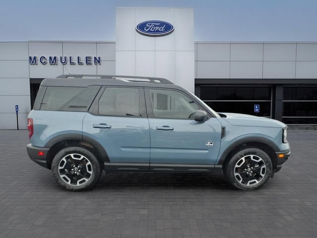 Certified 2024 Ford Bronco Sport Outer Banks w/ Tech Package AWD/4WD image 4