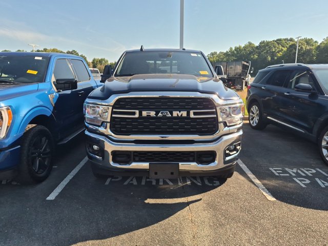Used 2024 RAM 2500 Big Horn w/ Level 2 Equipment Group AWD/4WD image 3