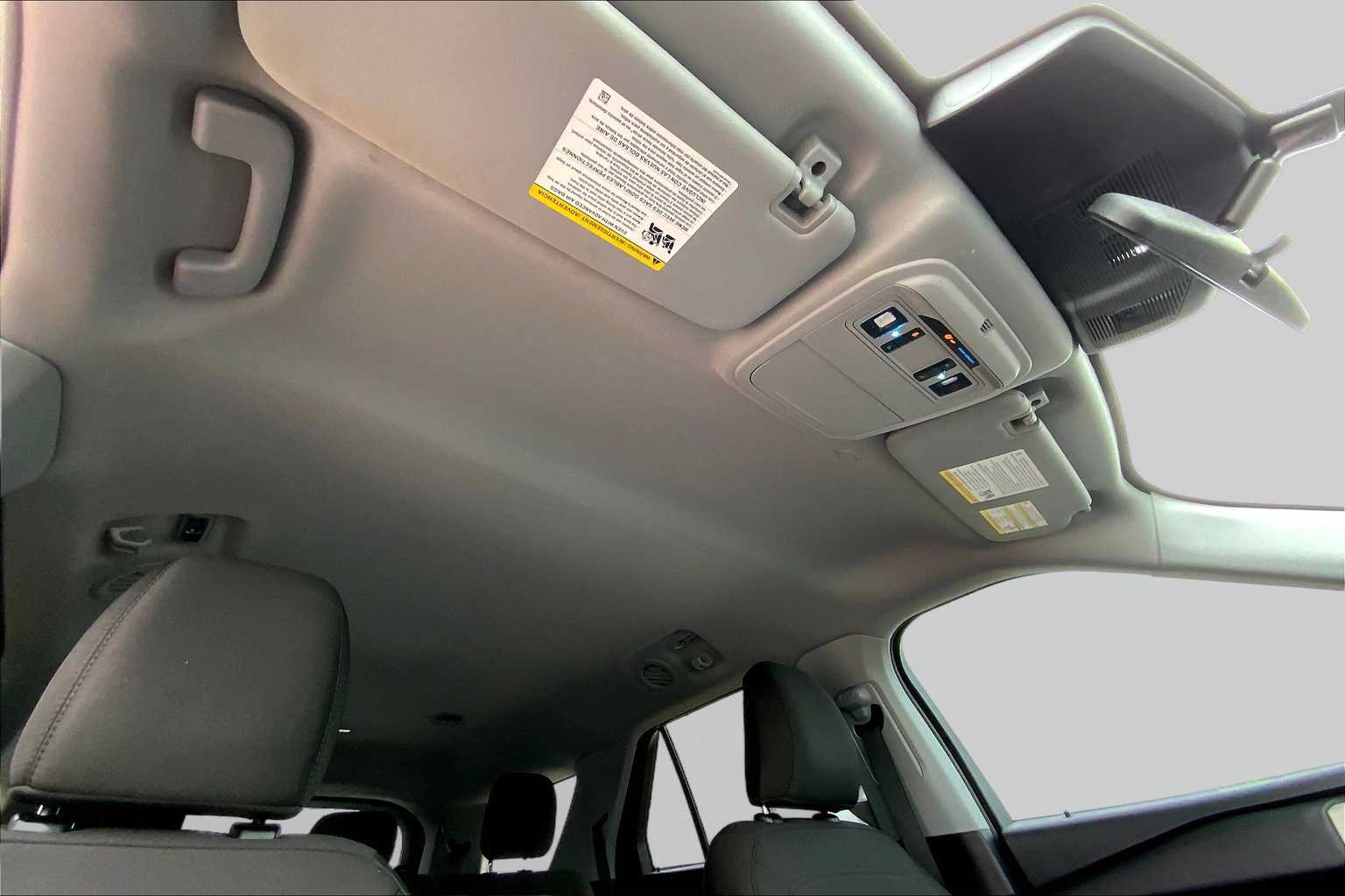 Certified 2024 Ford Explorer XLT RWD image 14