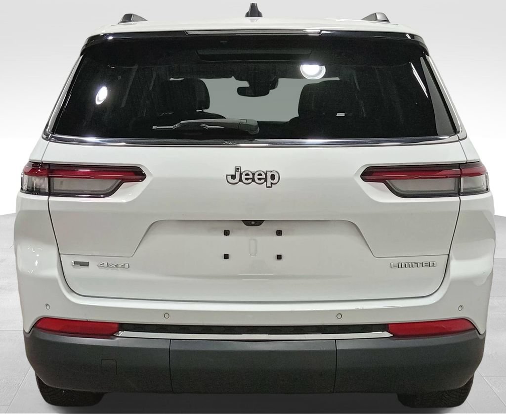 Used 2022 Jeep Grand Cherokee L Limited AWD/4WD image 5