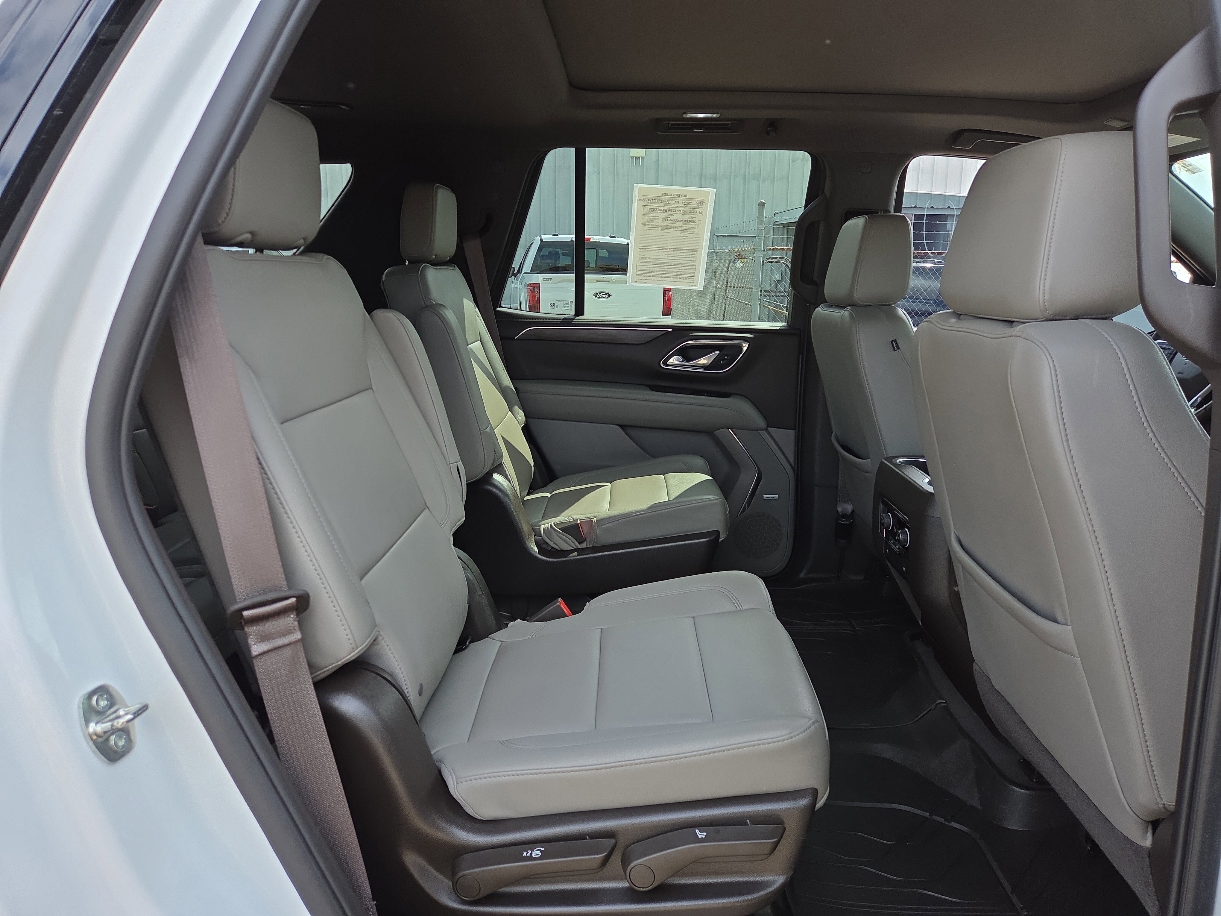 Used 2023 Chevrolet Tahoe Z71 image 16