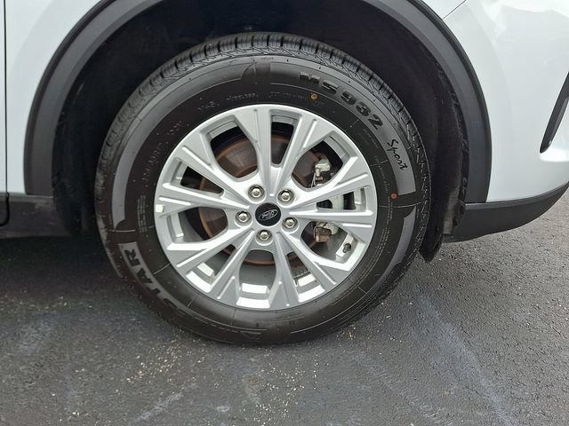Certified 2025 Ford Escape Active AWD/4WD image 8