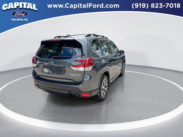 Used 2023 Subaru Forester Premium AWD/4WD image 8