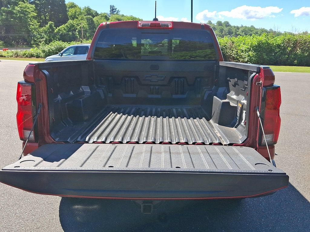 Used 2024 Chevrolet Colorado Z71 w/ Advanced Trailering Package AWD/4WD image 28