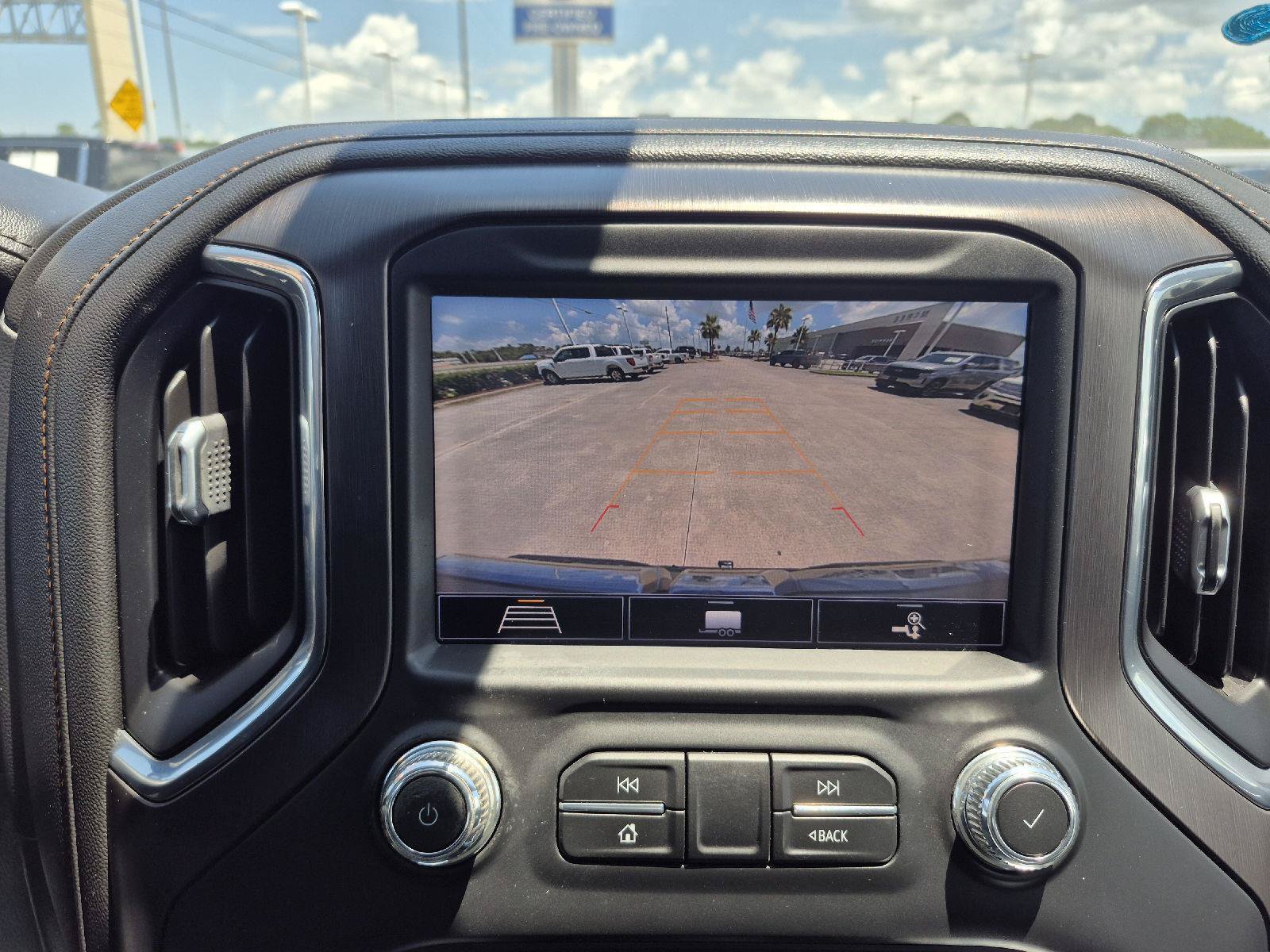 Used 2020 GMC Sierra 1500 AT4 w/ AT4 Premium Package AWD/4WD image 5