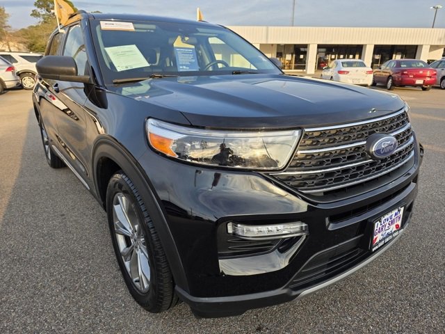 Certified 2022 Ford Explorer XLT w/ Equipment Group 202A image 7