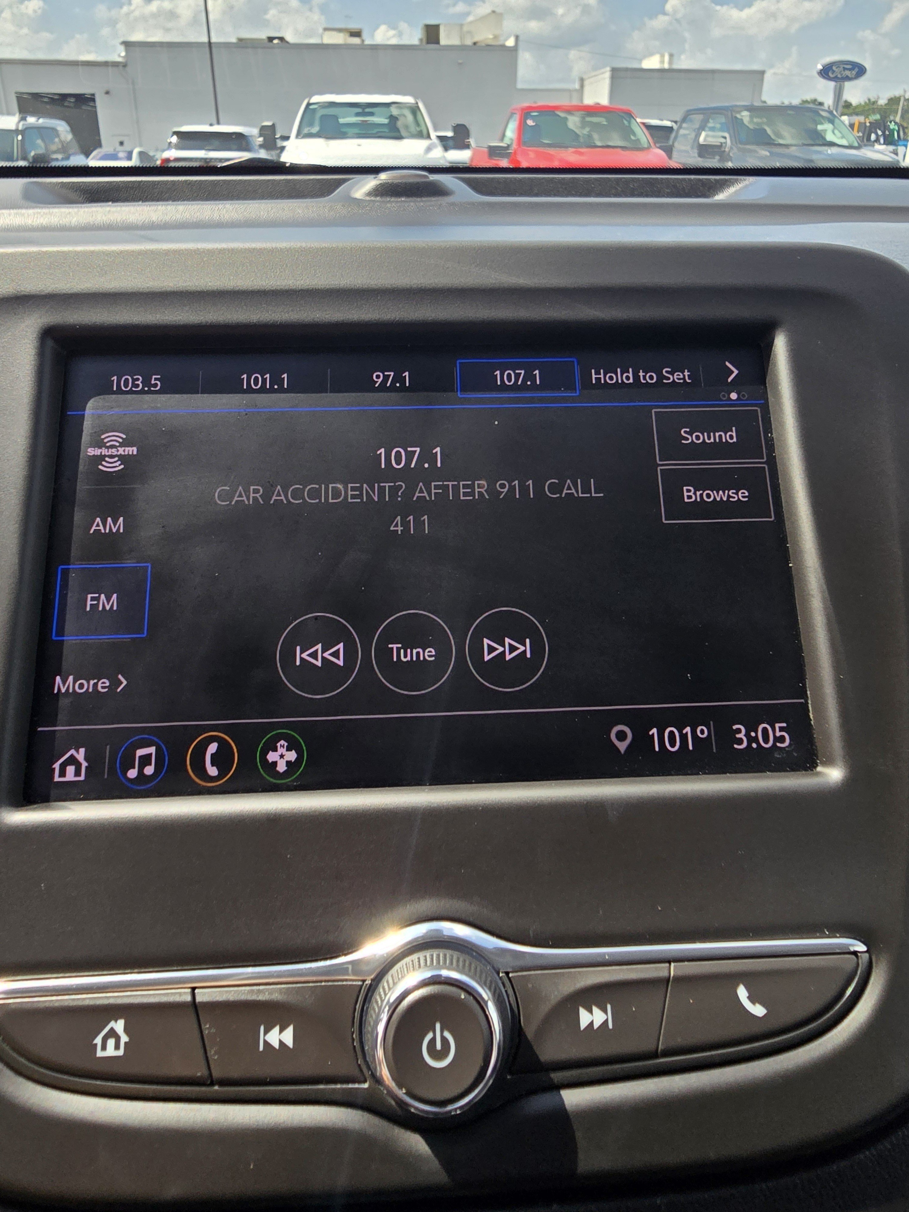 Used 2023 Chevrolet Equinox LT FWD image 21