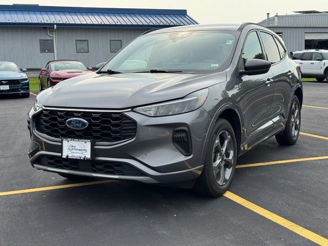 Certified 2024 Ford Escape ST-Line w/ Tech Pack #1 AWD/4WD image 8