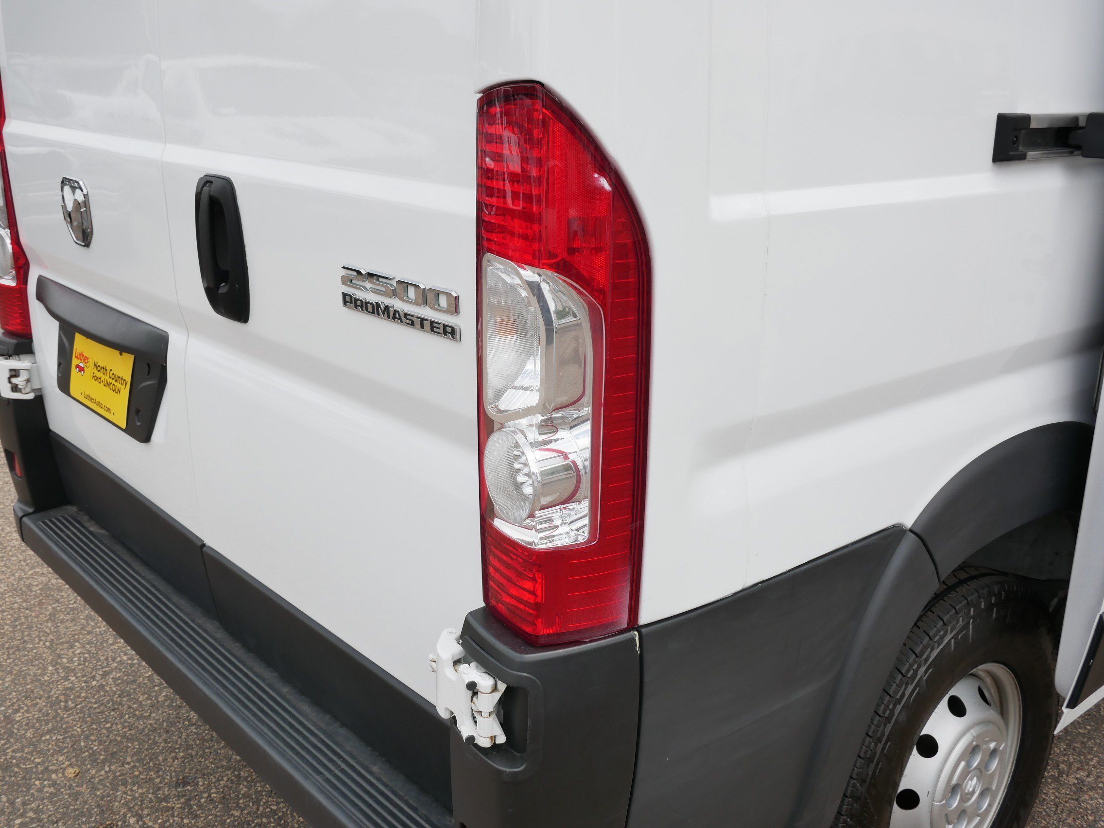 Used 2023 RAM ProMaster 2500 FWD image 17
