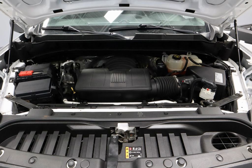 Used 2020 Chevrolet Silverado 1500 Custom w/ Custom Value Package image 16