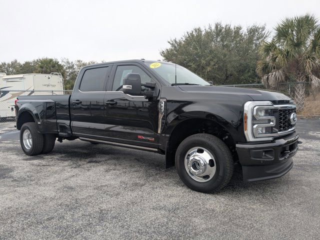 Certified 2025 Ford F350 King Ranch image 8