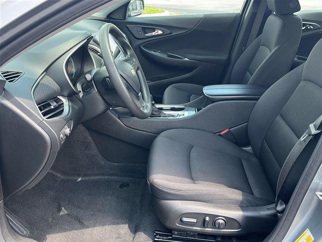 Used 2025 Chevrolet Malibu LT FWD image 10