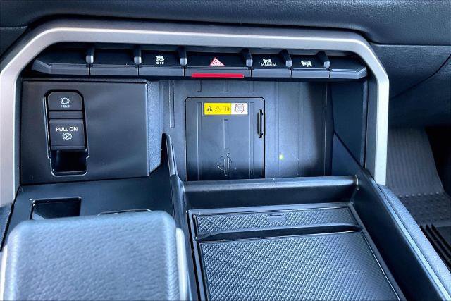 Used 2023 Toyota Tundra Limited w/ Power Package AWD/4WD image 33
