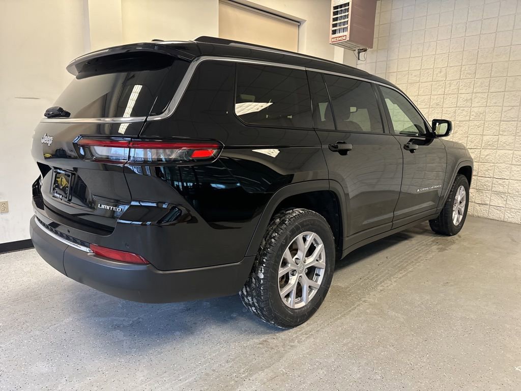 Used 2022 Jeep Grand Cherokee L Limited image 7