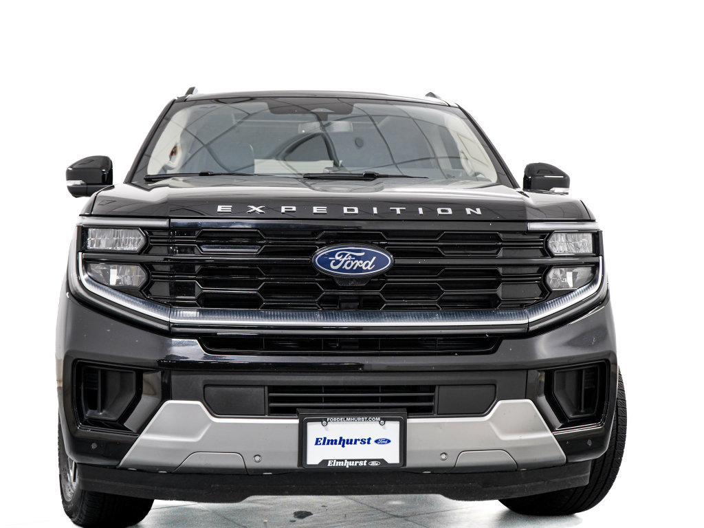 Certified 2025 Ford Expedition Platinum AWD/4WD image 3