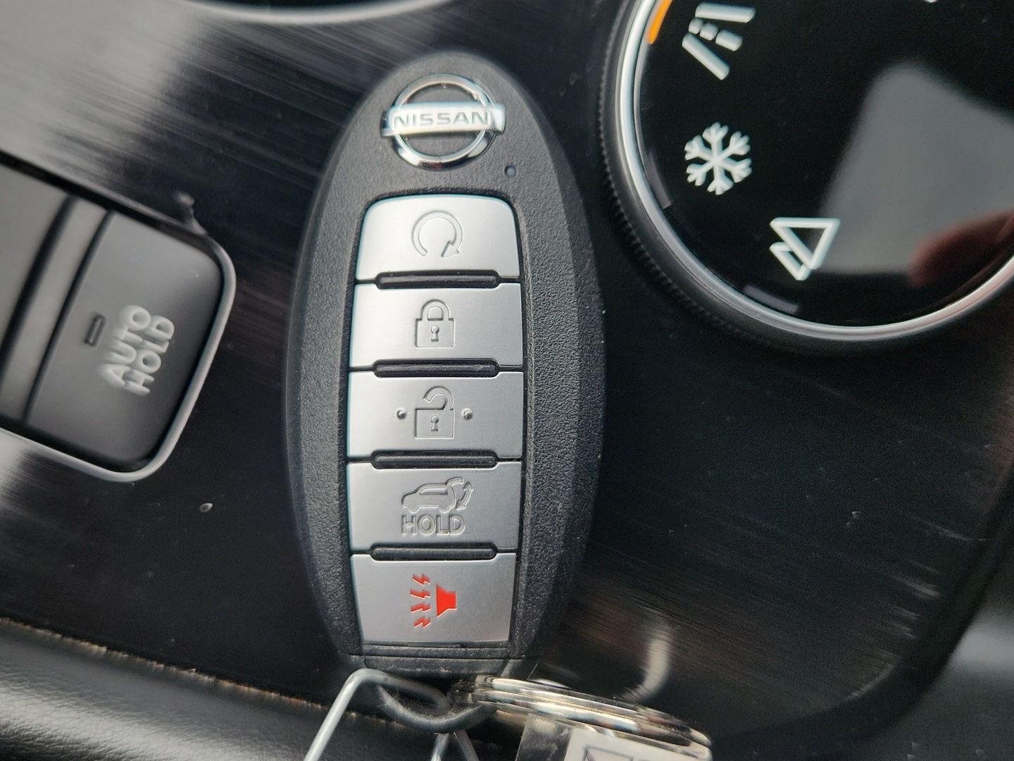 Used 2021 Nissan Rogue Platinum AWD/4WD image 24
