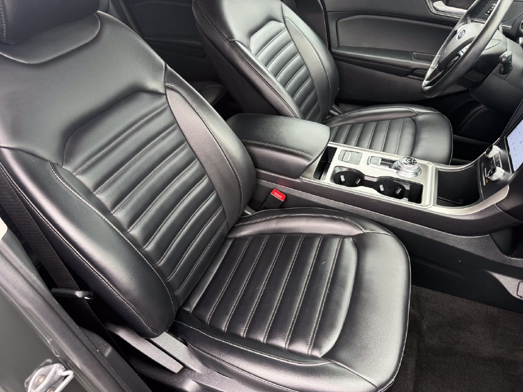 Certified 2024 Ford Edge SEL AWD/4WD image 17