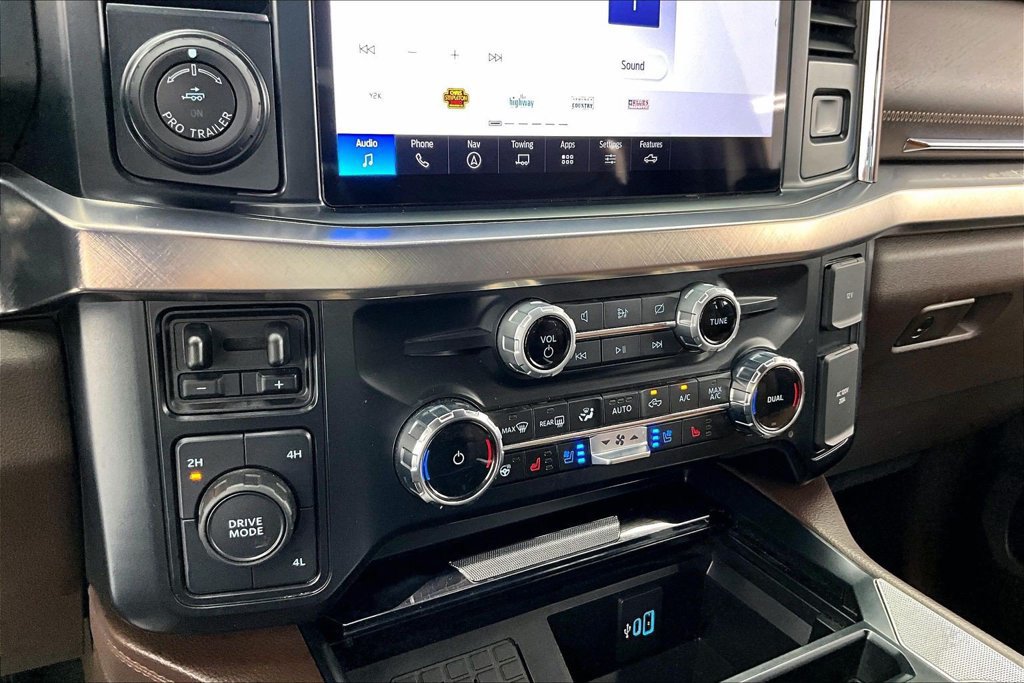 Certified 2024 Ford F350 King Ranch w/ Chrome Package AWD/4WD image 32