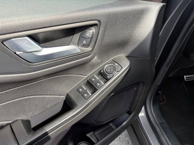 Certified 2023 Ford Escape ST-Line w/ Equipment Group 301A image 15