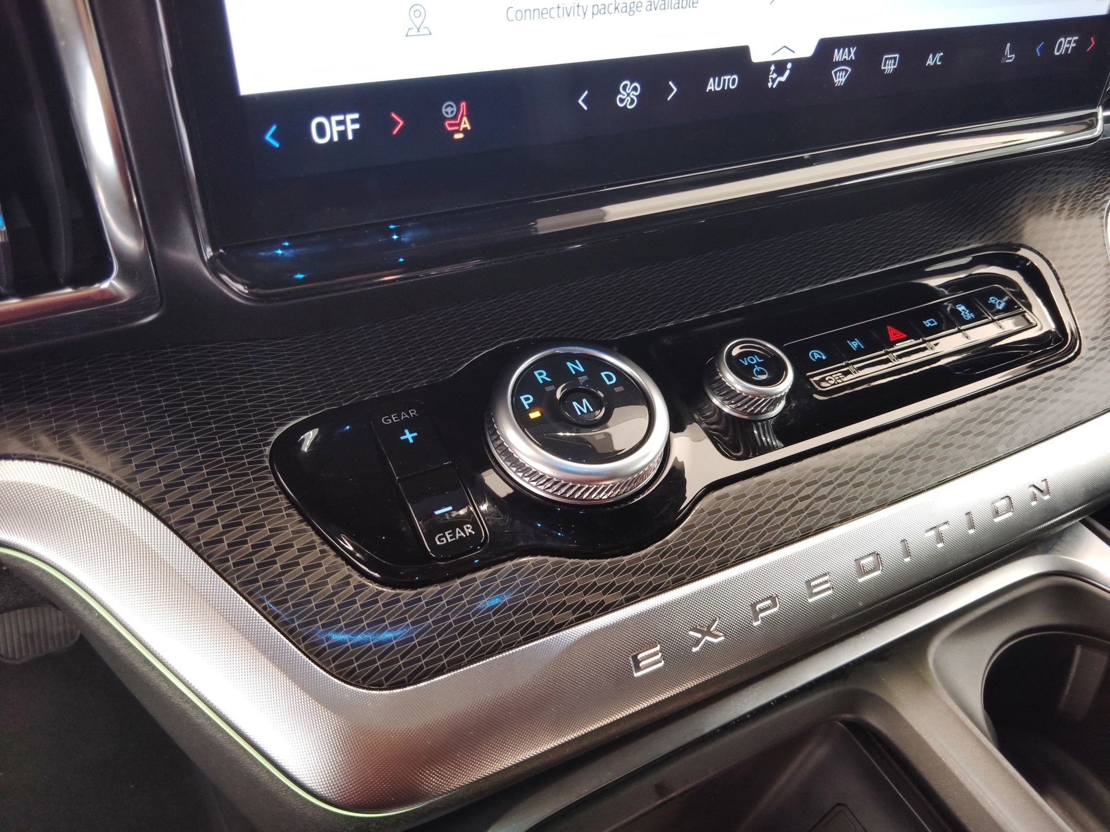 Certified 2025 Ford Expedition Platinum w/ Stealth Performance Package image 26