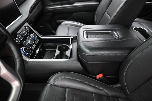 Used 2023 GMC Yukon Denali AWD/4WD image 30