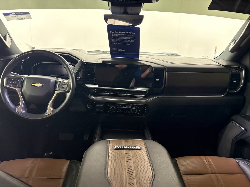 Used 2024 Chevrolet Silverado 2500 High Country w/ High Country Premium Package AWD/4WD image 28