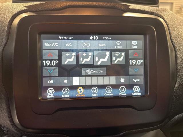 Used 2019 Jeep Renegade Latitude w/ Cold Weather Group image 11