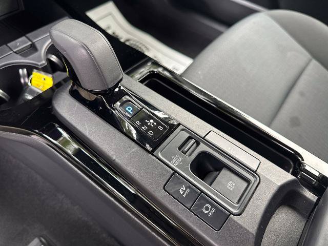 Used 2024 Toyota Prius LE FWD image 18