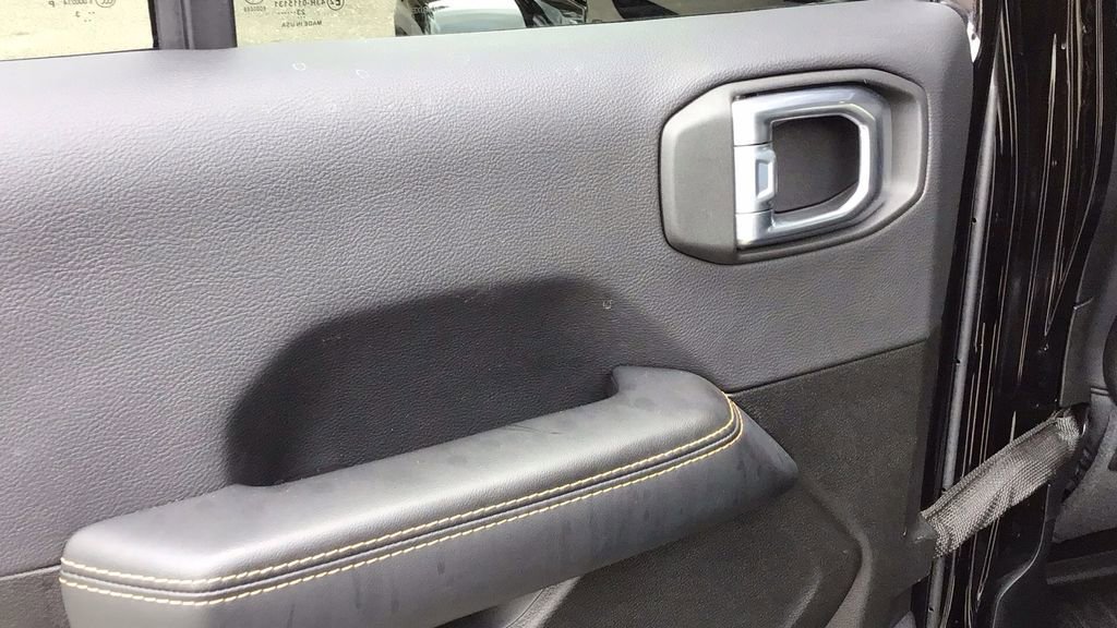 Used 2024 Jeep Wrangler Sahara w/ Safety Group image 13