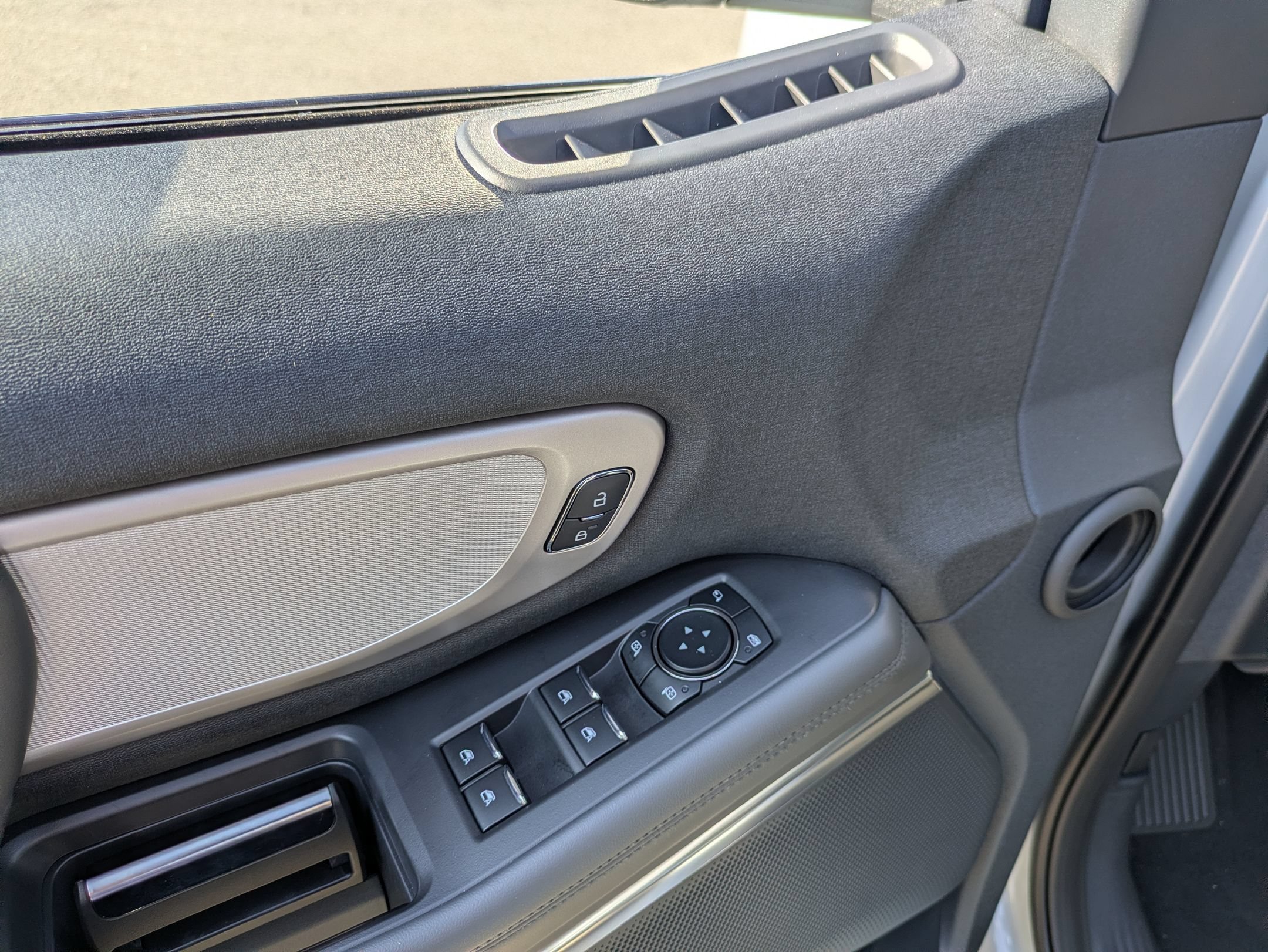 Certified 2026 Ford Expedition Active AWD/4WD image 16