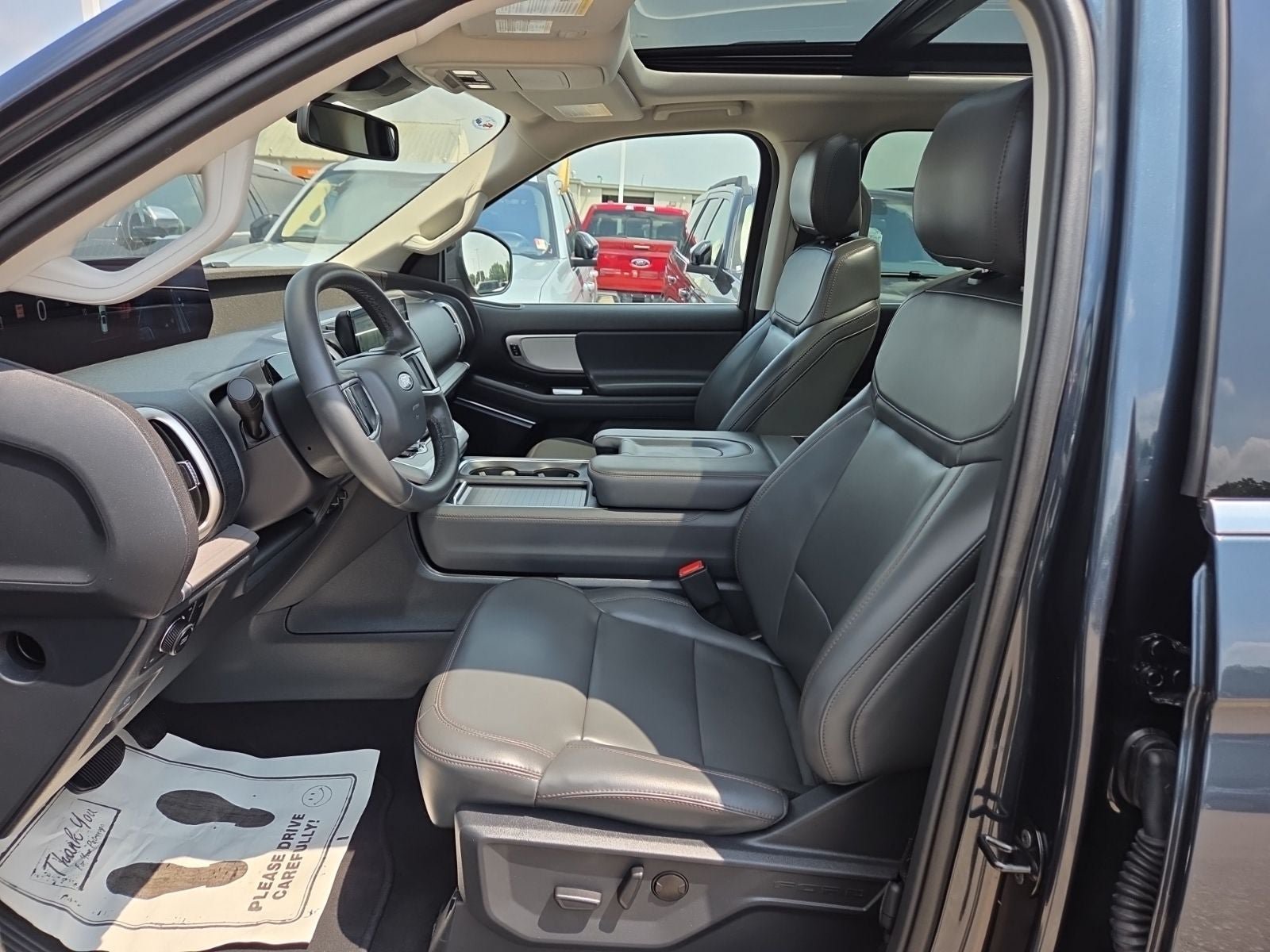 Certified 2025 Ford Expedition Active AWD/4WD image 24