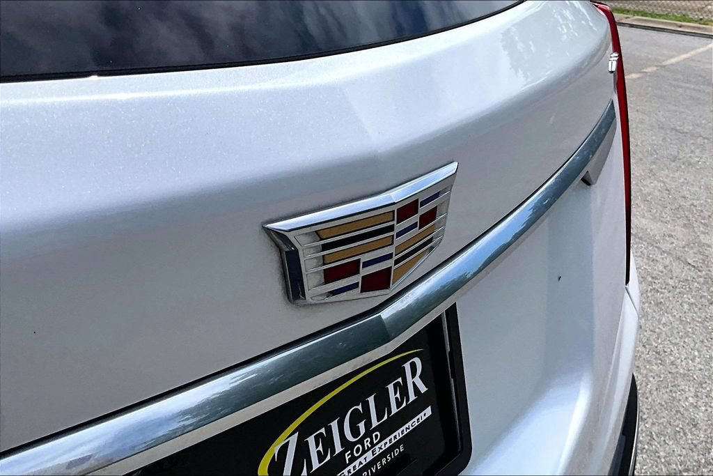Used 2023 Cadillac XT5 Premium Luxury w/ LPO, Floor Liner Package AWD/4WD image 31