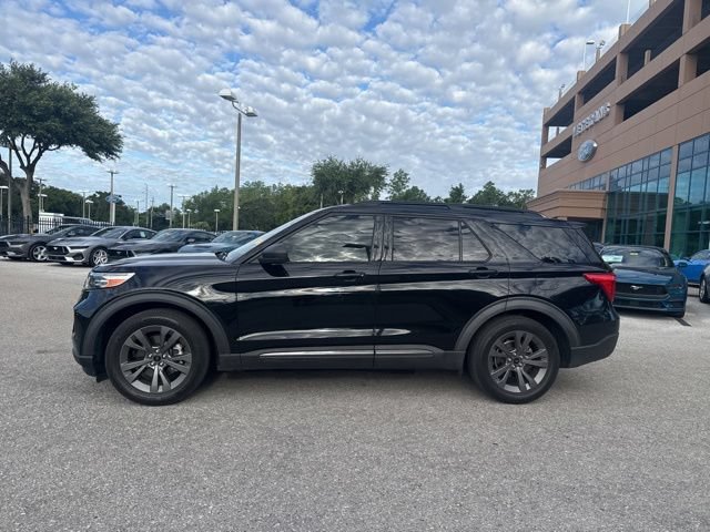 Certified 2021 Ford Explorer XLT w/ Equipment Group 202A RWD image 2