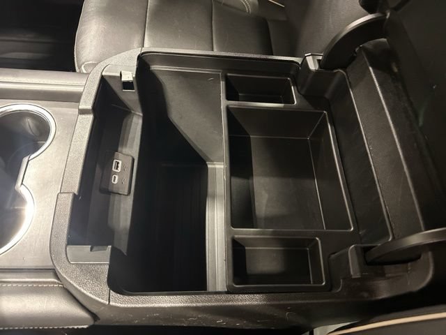 Used 2023 GMC Yukon SLT AWD/4WD image 36