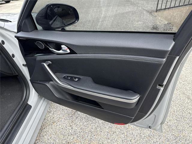 Used 2021 Kia Stinger GT-Line image 16