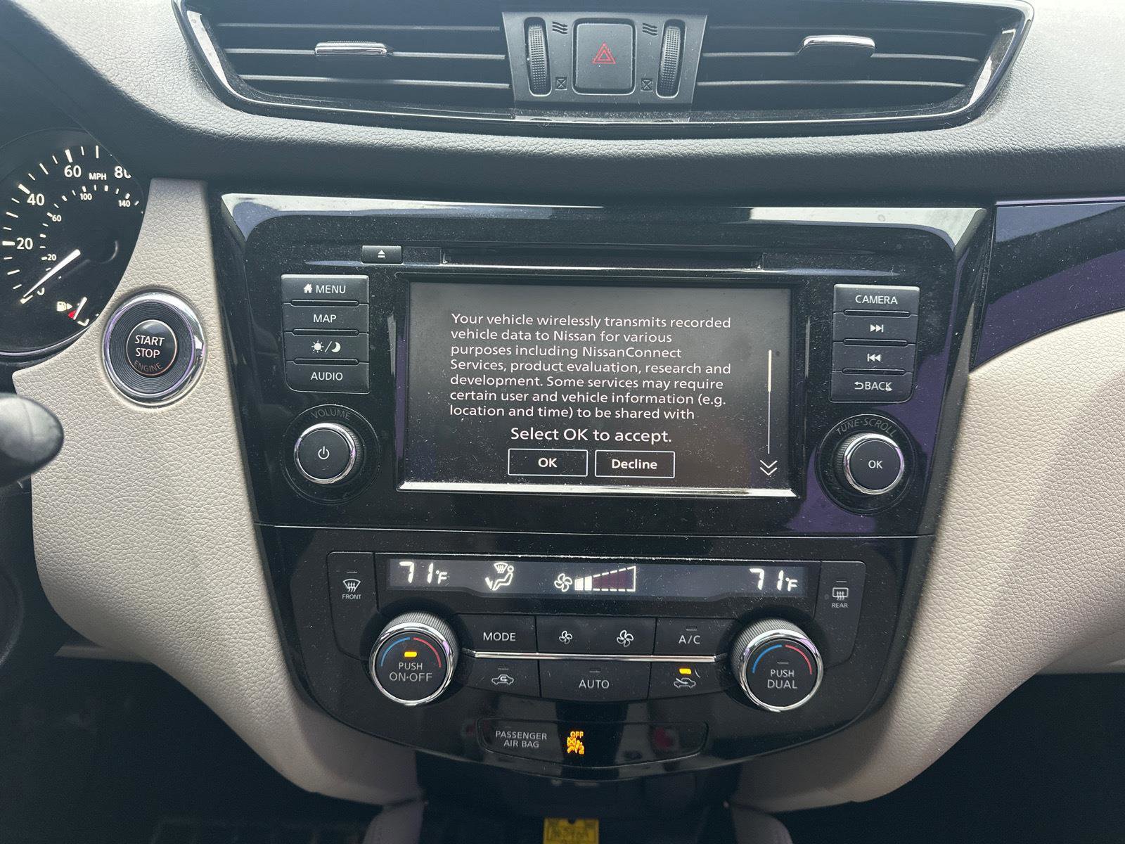 Used 2019 Nissan Rogue Sport SL w/ Premium Package image 11