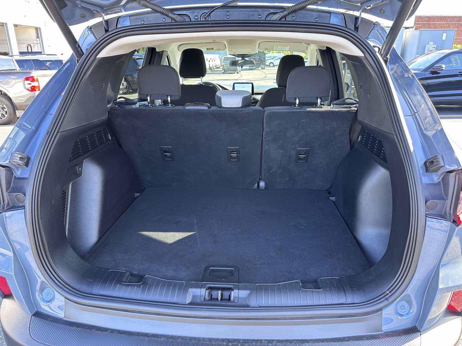 Certified 2024 Ford Escape Active AWD/4WD image 8