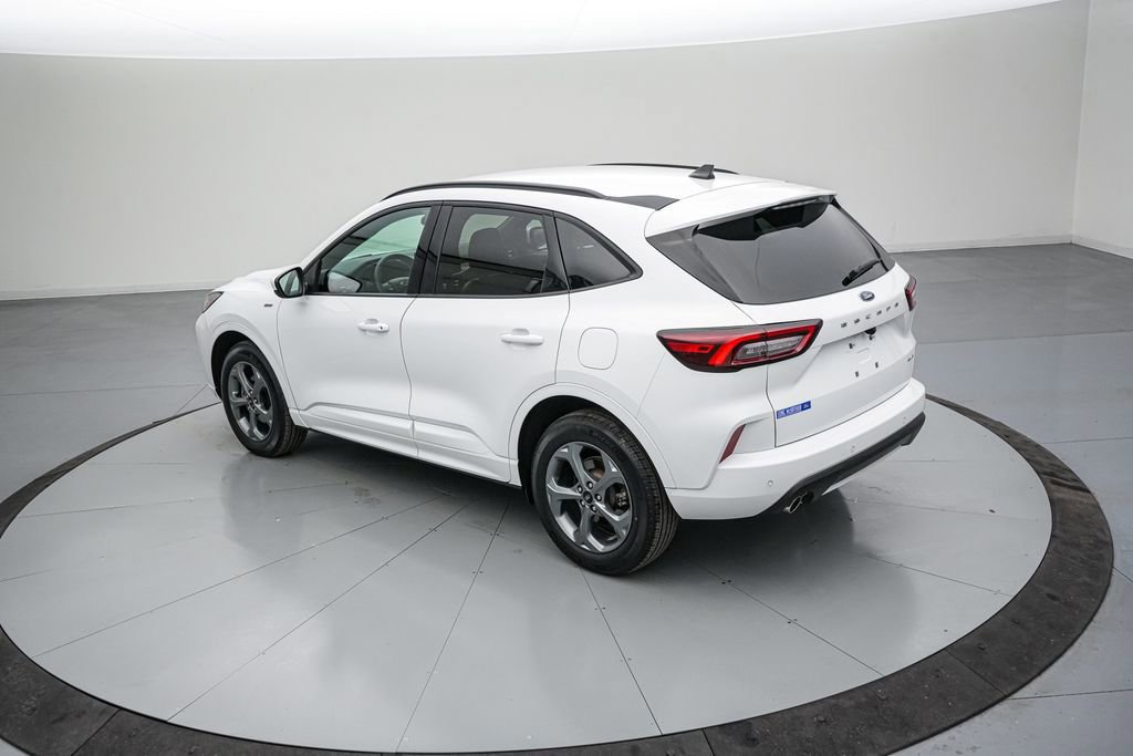 Certified 2023 Ford Escape ST-Line Select w/ Tech Pack #1 image 3