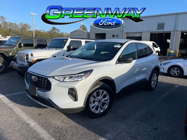 Certified 2025 Ford Escape Active image 1