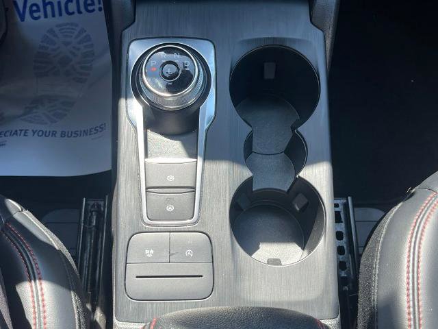 Certified 2025 Ford Escape ST-Line AWD/4WD image 37
