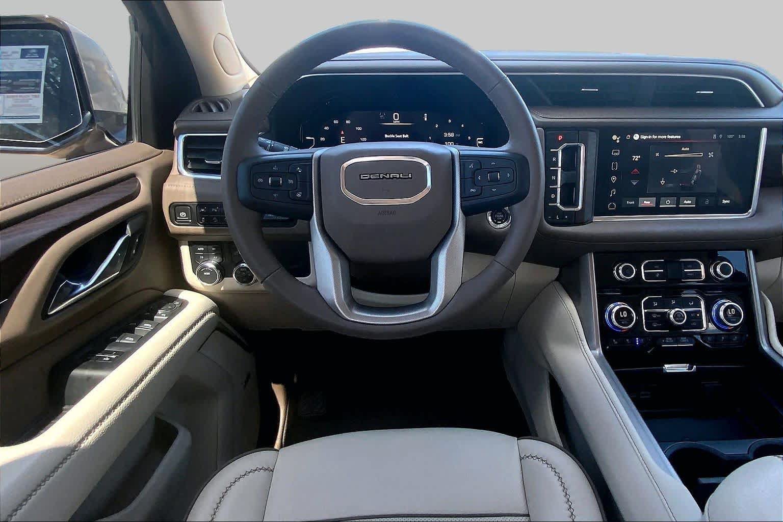 Used 2023 GMC Yukon XL Denali AWD/4WD image 6