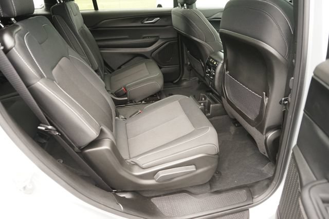 Used 2025 Jeep Grand Cherokee L Laredo w/ Luxury Tech Group I AWD/4WD image 18