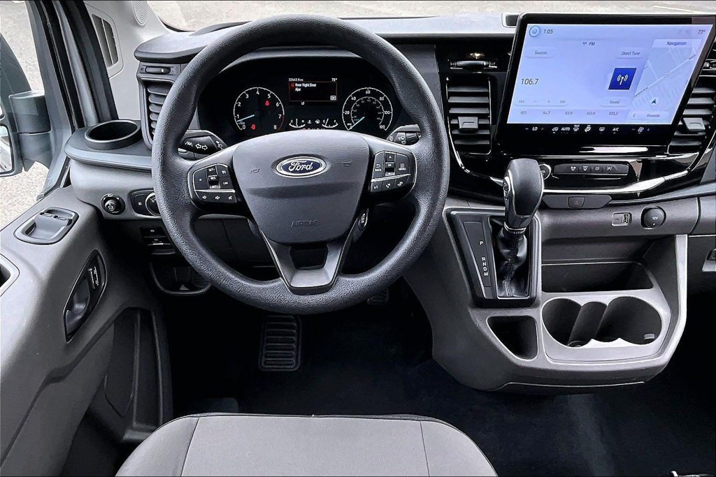 Certified 2025 Ford Transit 350 XLT RWD image 5