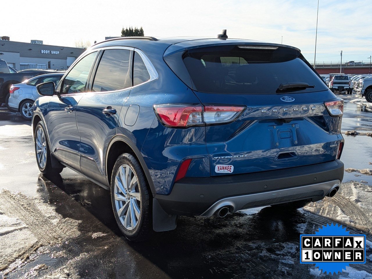Certified 2022 Ford Escape Titanium w/ Titanium Elite Package image 3