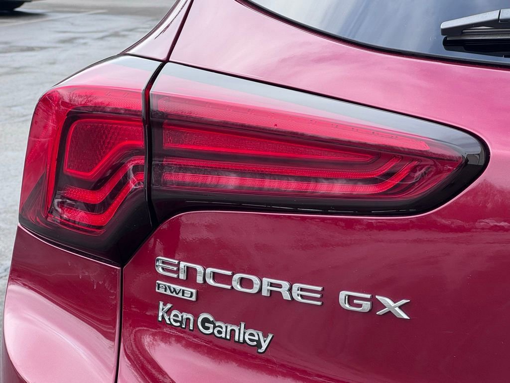 Used 2025 Buick Encore GX Sport Touring image 12