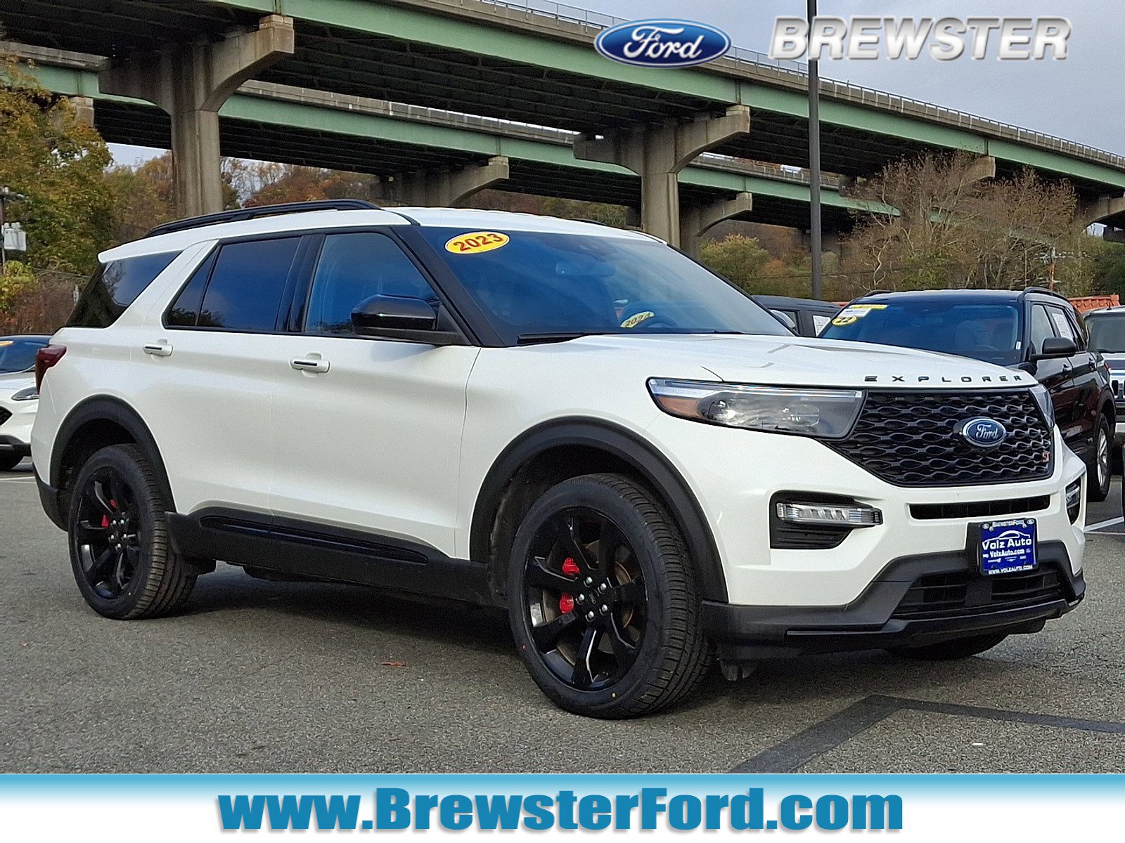 Certified 2023 Ford Explorer ST w/ ST Street Pack image 10